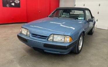 Ford-Mustang-1990-Light-Crystal-Blue-White-Leather-19