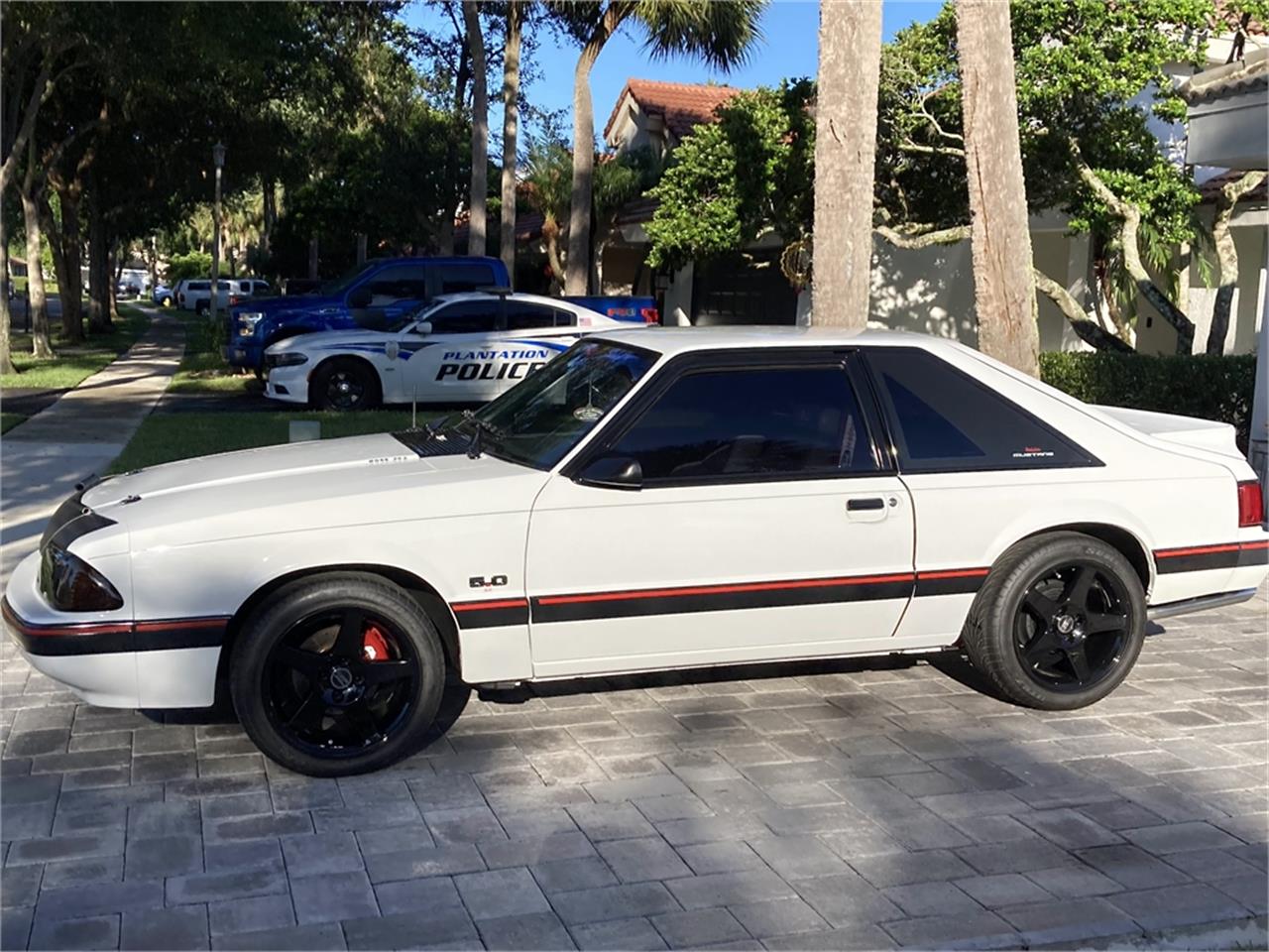 Ford-Mustang-1990-White-Gray-18