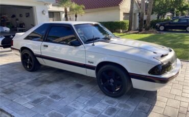 Ford-Mustang-1990-White-Gray-2