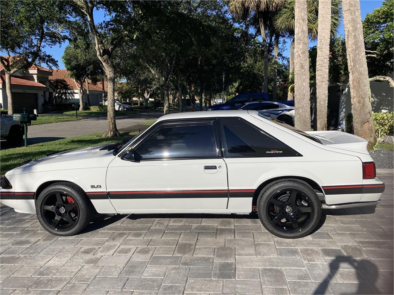 Ford-Mustang-1990-White-Gray-20