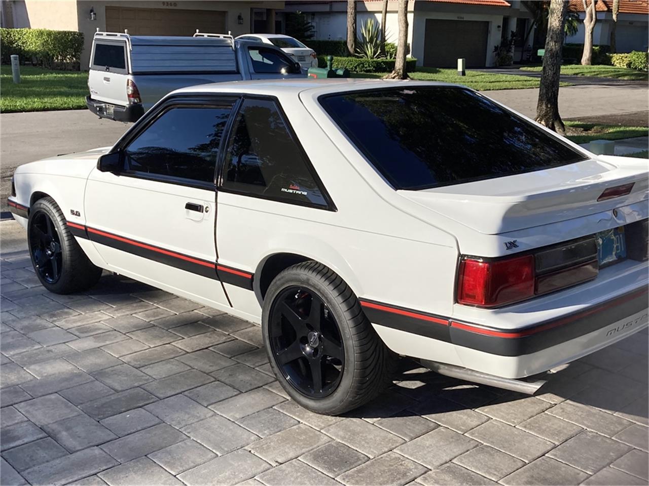 Ford-Mustang-1990-White-Gray-21