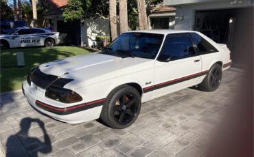 Ford-Mustang-1990-White-Gray-3