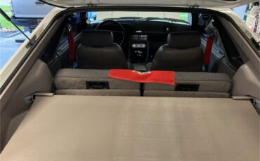 Ford-Mustang-1990-White-Gray-37