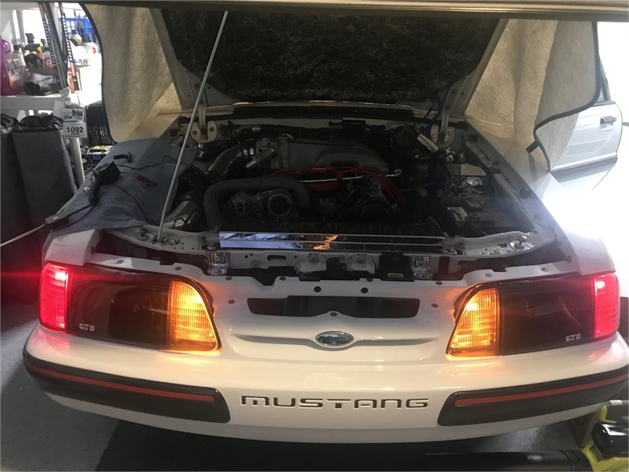 Ford-Mustang-1990-White-Gray-9