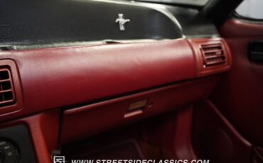Ford-Mustang-1990-Wimbledon-White-Red-23