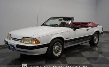 Ford-Mustang-1990-Wimbledon-White-Red-3