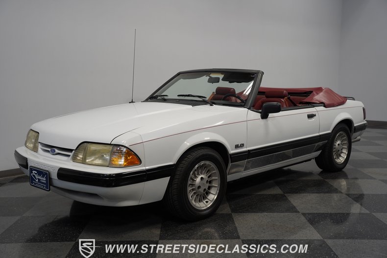 Ford-Mustang-1990-Wimbledon-White-Red-3
