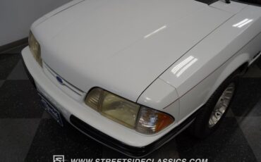 Ford-Mustang-1990-Wimbledon-White-Red-37