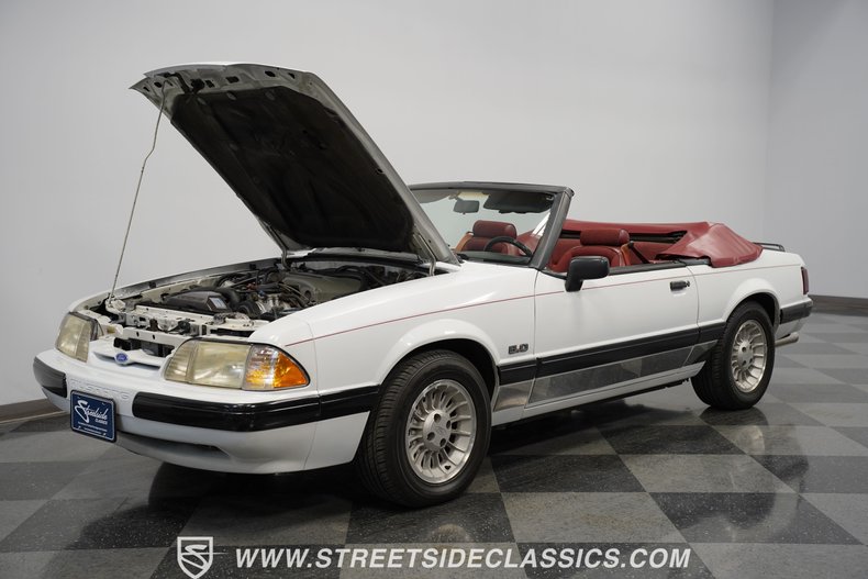 Ford-Mustang-1990-Wimbledon-White-Red-47