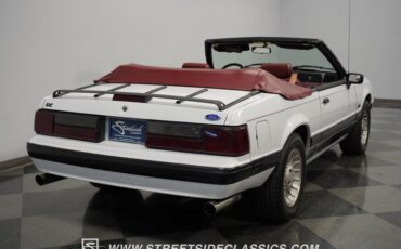 Ford-Mustang-1990-Wimbledon-White-Red-9