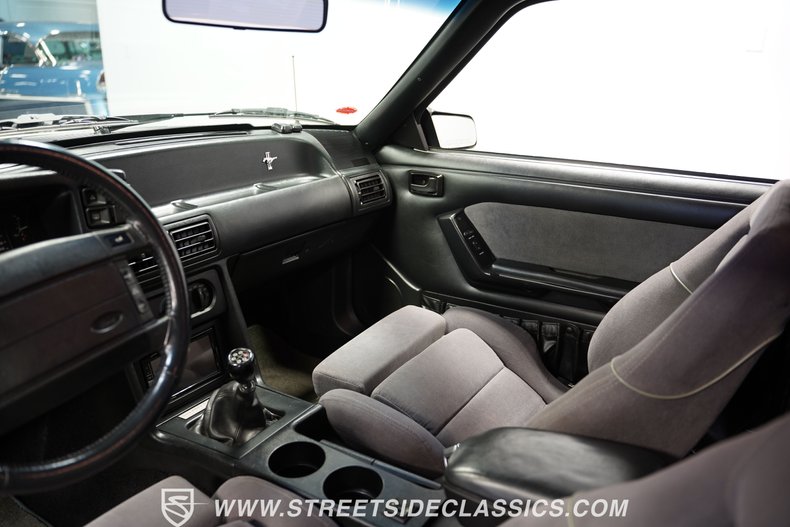 Ford-Mustang-1991-White-Gray-1