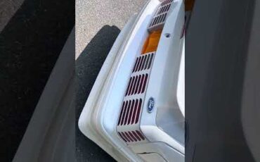 Ford-Mustang-1991-White-Gray