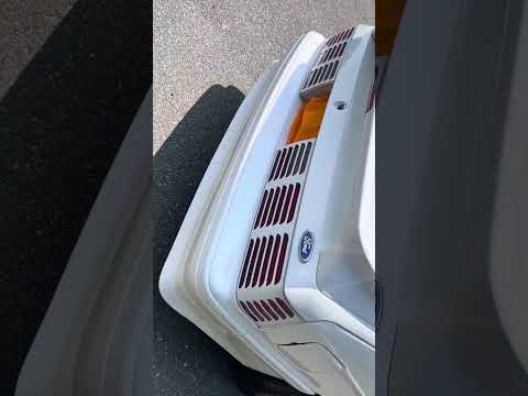 Ford-Mustang-1991-White-Gray