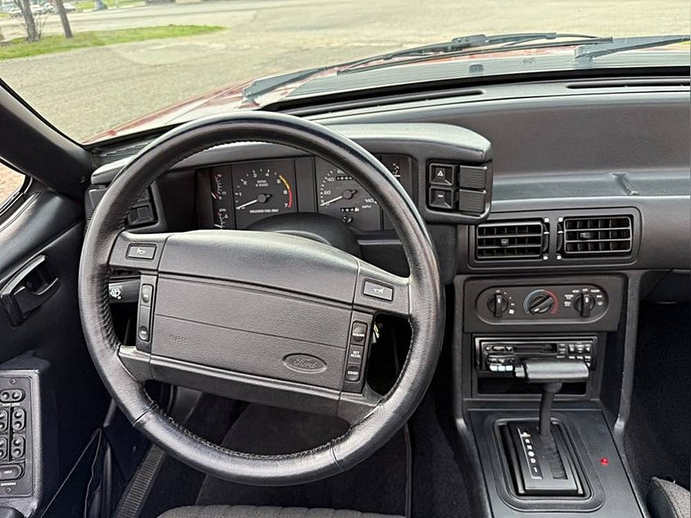 Ford-Mustang-1991-custom-10