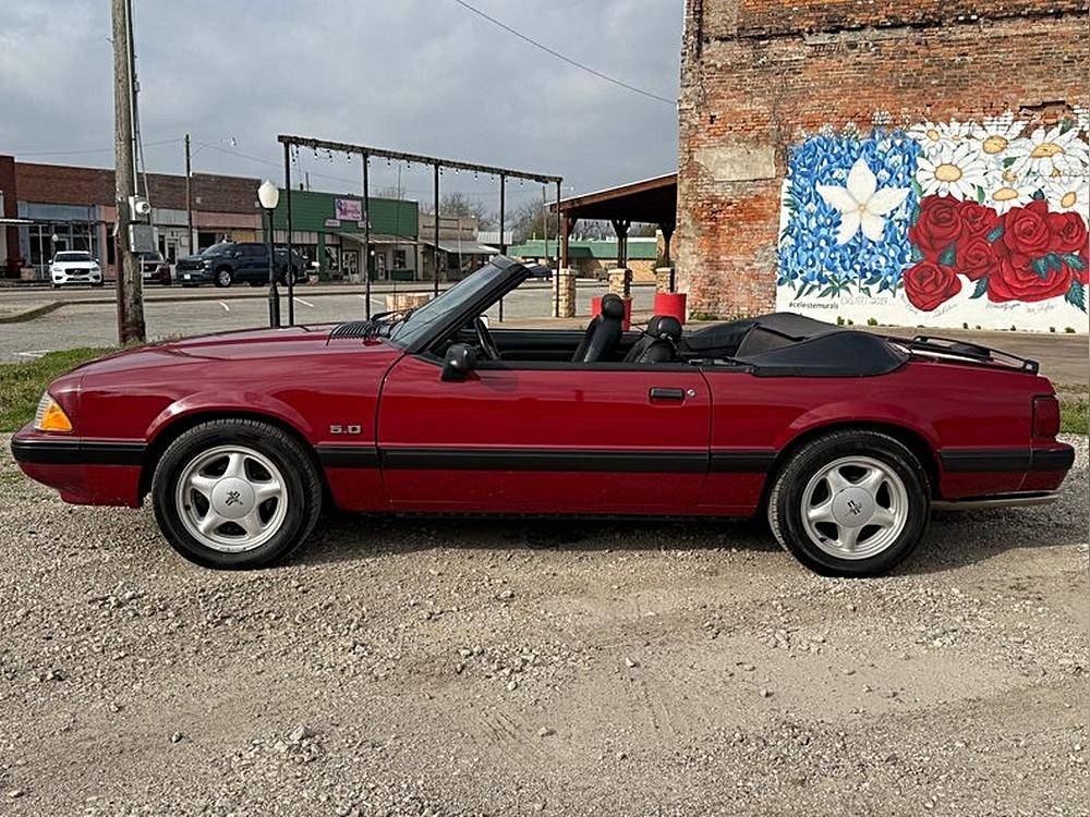 Ford-Mustang-1991-custom-22