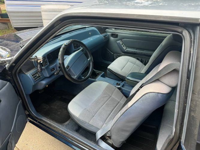 Ford-Mustang-1992-Blue-2