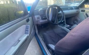 Ford-Mustang-1992-Blue
