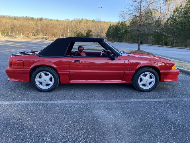 Ford-Mustang-1992-Red-1