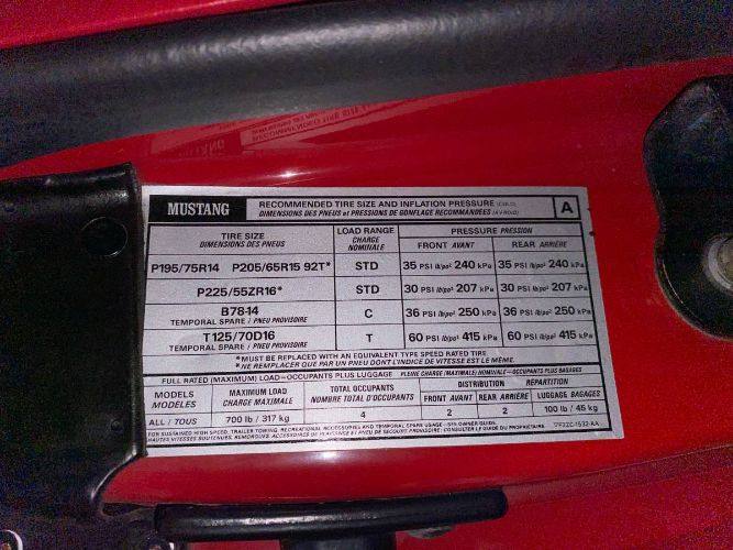 Ford-Mustang-1992-Red-10