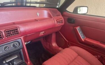 Ford-Mustang-1992-White-Burgundy-3