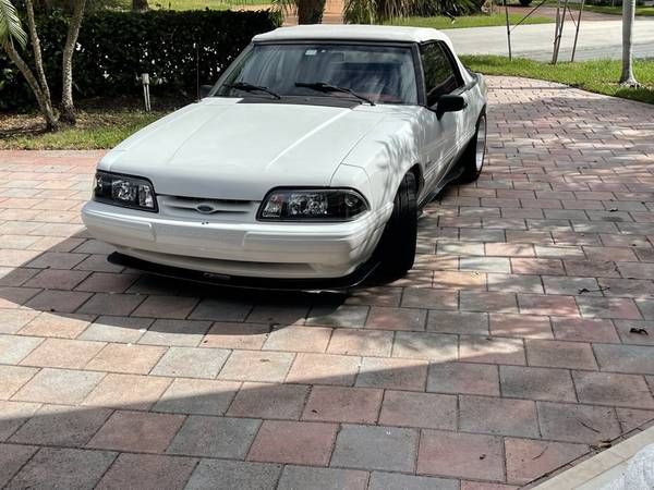 Ford-Mustang-1992-White-Burgundy-9