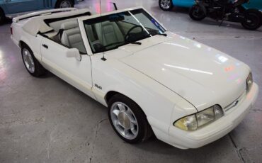 Ford-Mustang-1993-1
