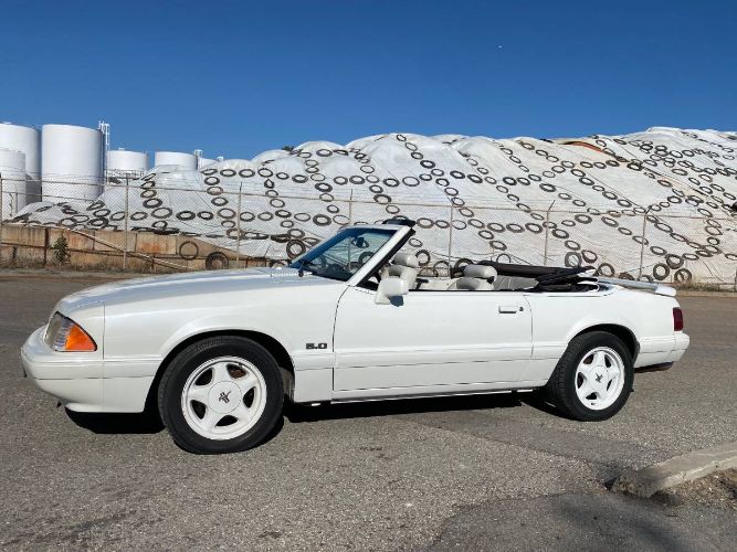 Ford-Mustang-1993-10