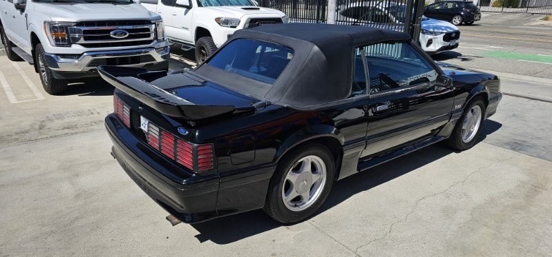 Ford-Mustang-1993-14