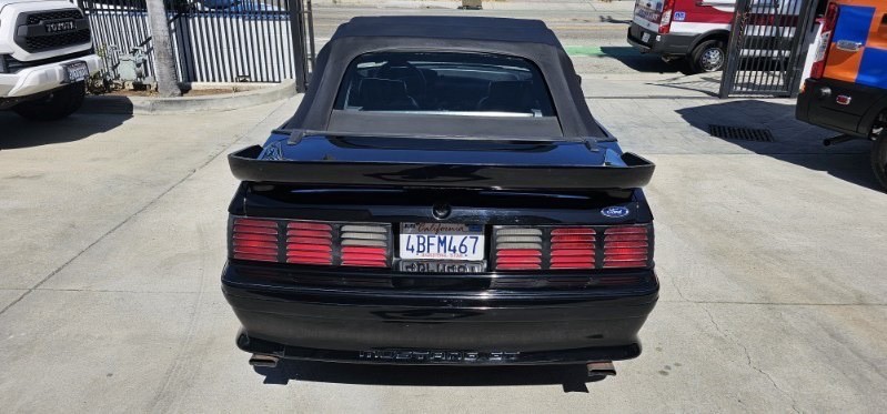 Ford-Mustang-1993-15