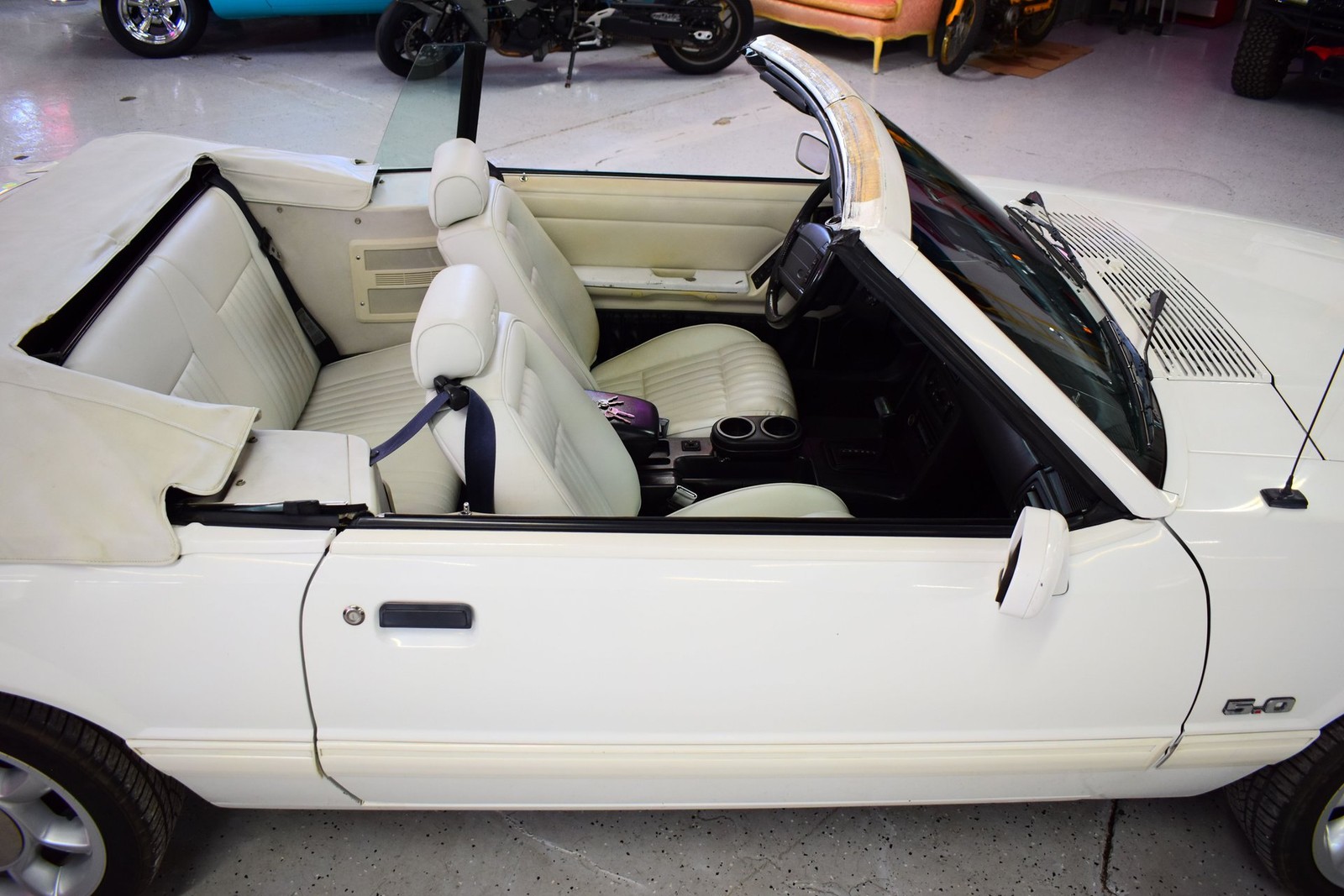 Ford-Mustang-1993-15