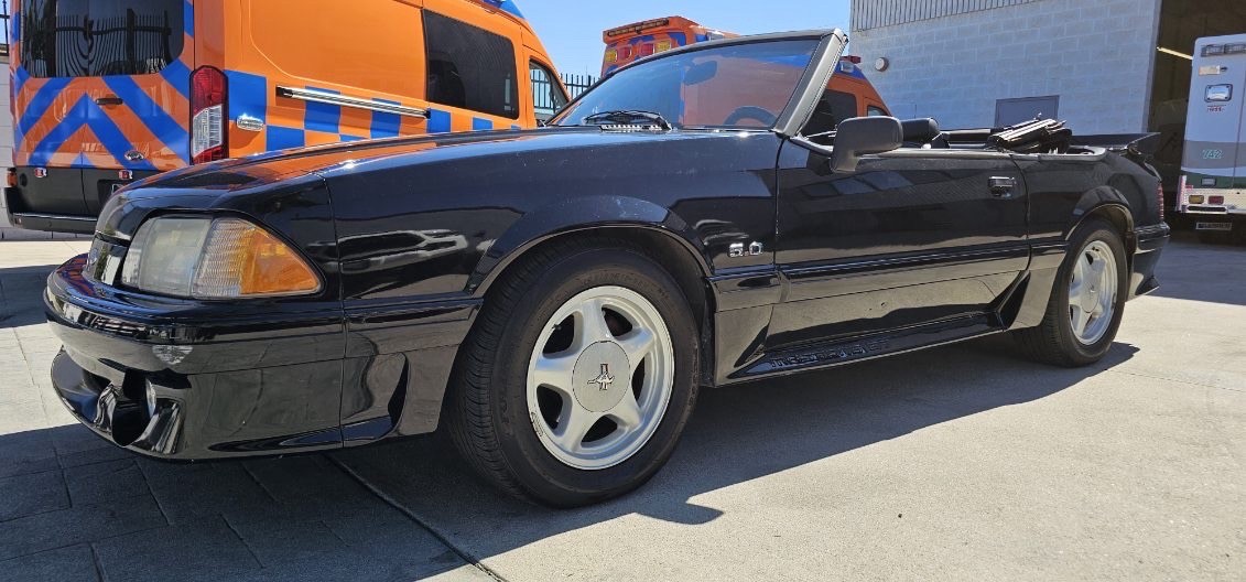 Ford-Mustang-1993-22