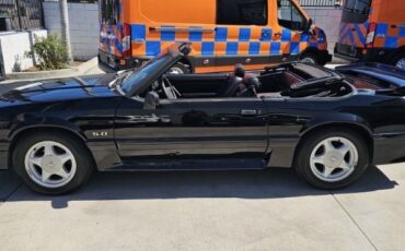 Ford-Mustang-1993-26