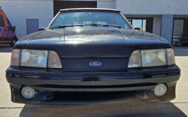 Ford-Mustang-1993-3
