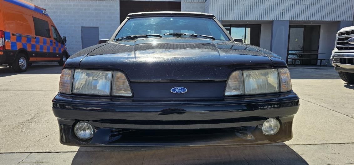 Ford-Mustang-1993-3