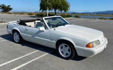 Ford-Mustang-1993-3