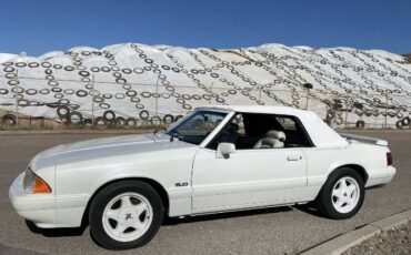 Ford-Mustang-1993