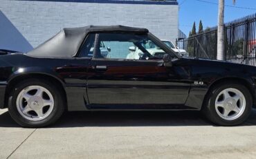 Ford-Mustang-1993-5