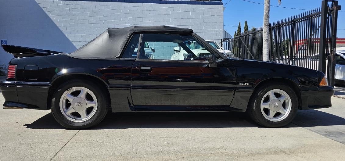 Ford-Mustang-1993-5