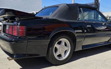 Ford-Mustang-1993-6