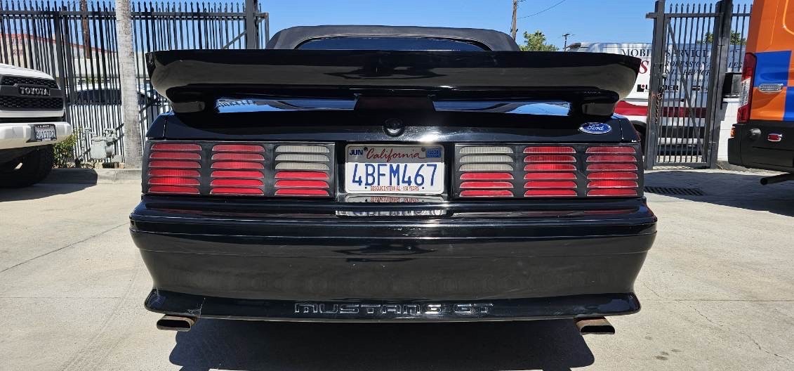 Ford-Mustang-1993-7