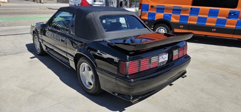 Ford-Mustang-1993-8
