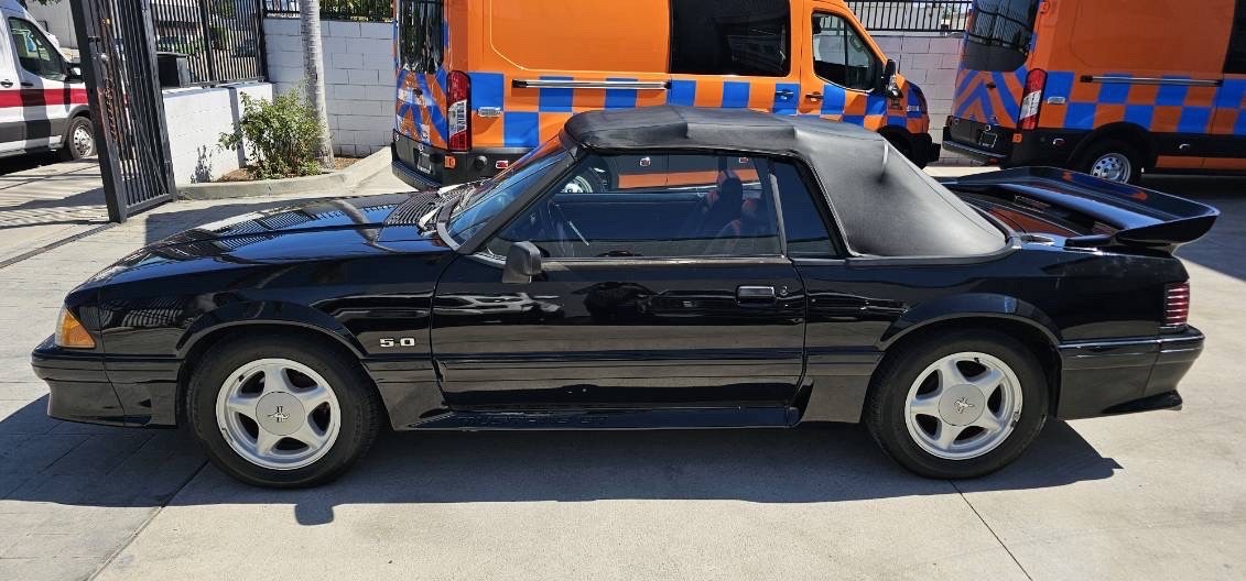 Ford-Mustang-1993-9