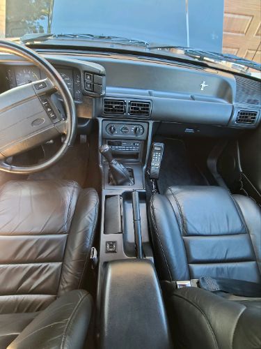 Ford-Mustang-1993-Black-Black-2