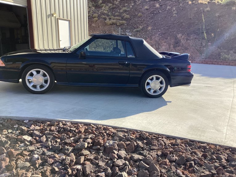 Ford-Mustang-1993-Black-Black-2