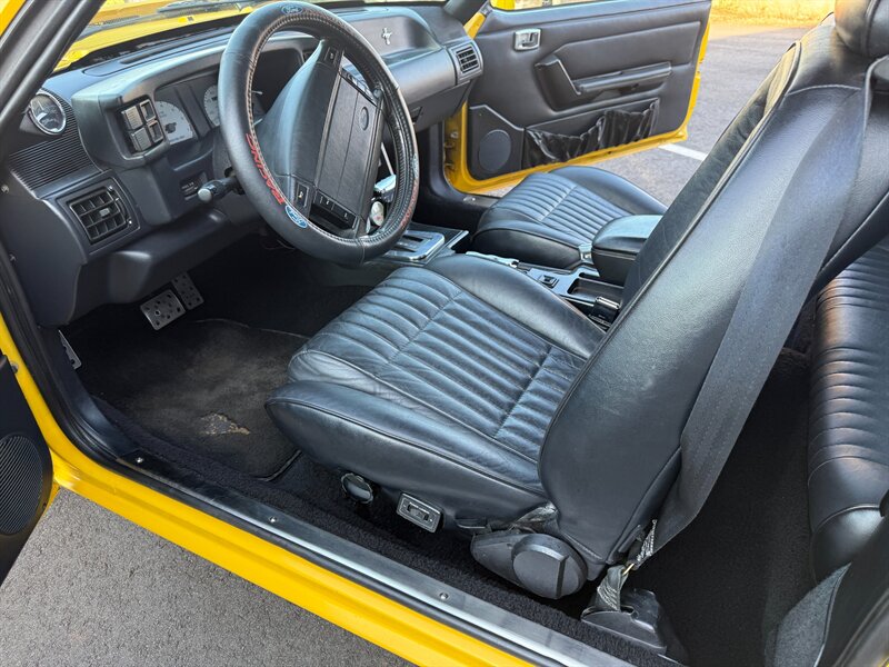 Ford-Mustang-1993-Black-Black-33