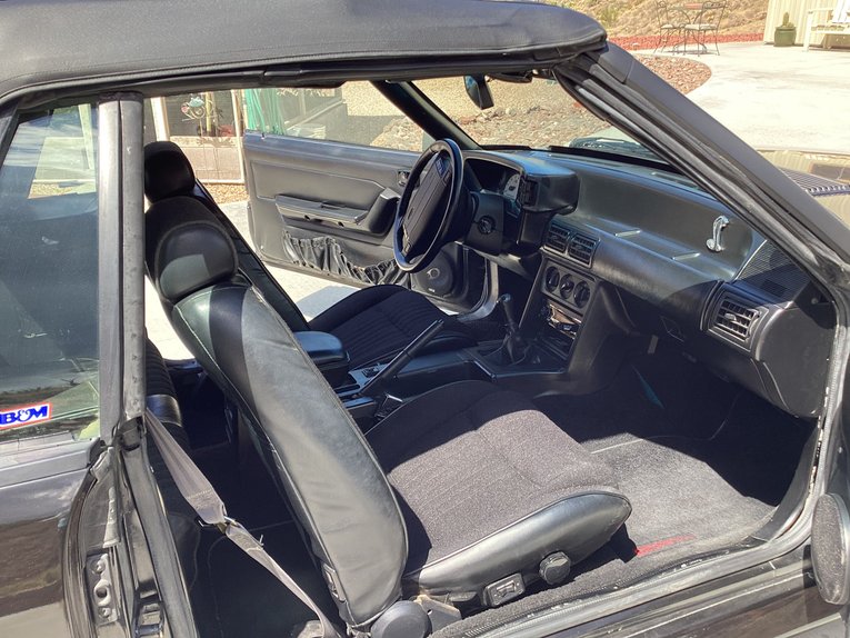 Ford-Mustang-1993-Black-Black-5
