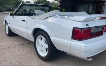 Ford-Mustang-1993-Convertible-2