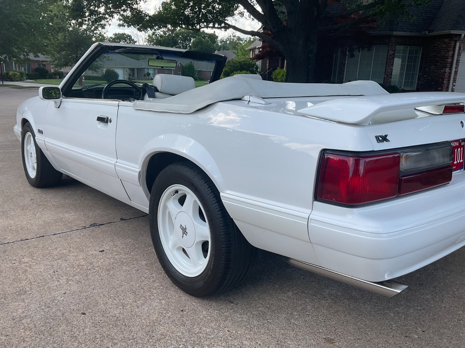 Ford-Mustang-1993-Convertible-2