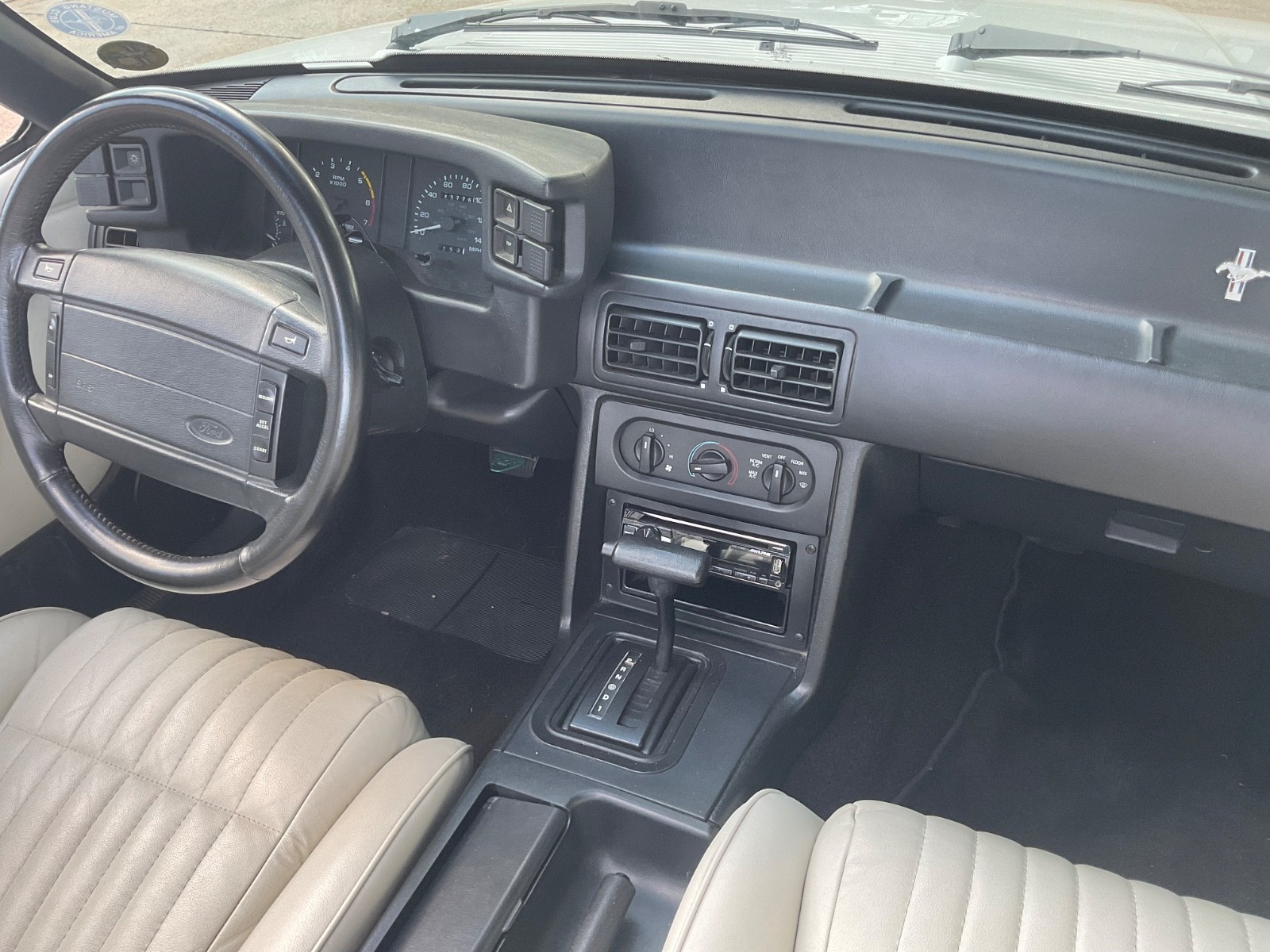 Ford-Mustang-1993-Convertible-7