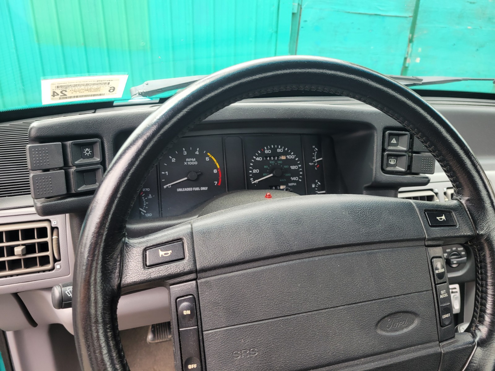Ford-Mustang-1993-Hatchback-4